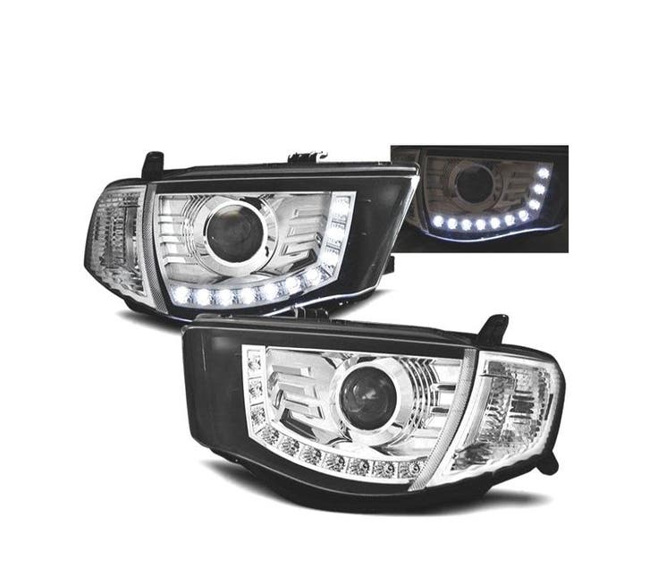 PHARES MITSUBISHI L200 06-10 DIURNES FOND CHROMÉ, Autos : Pièces & Accessoires, Éclairage, Envoi