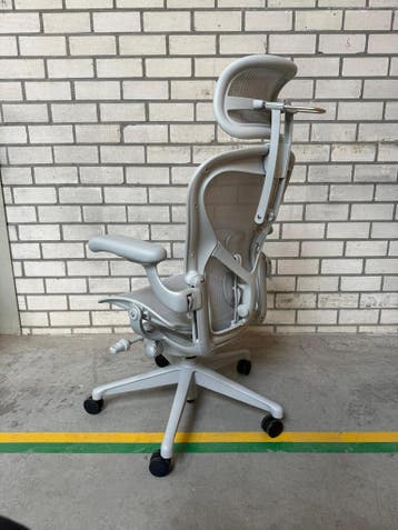 Herman Miller Aeron Remastered Mineral - Incl. Hoofdsteun!, Verzenden, Bureaustoel