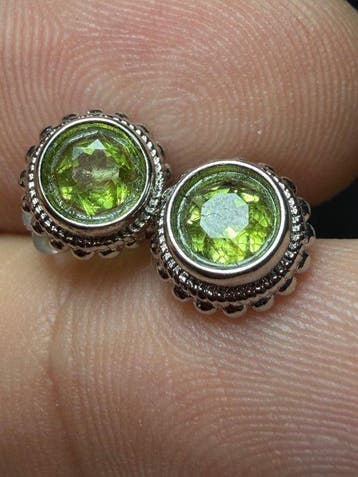 Peridot Uniek echt juweel! Prachtige natuurlijke