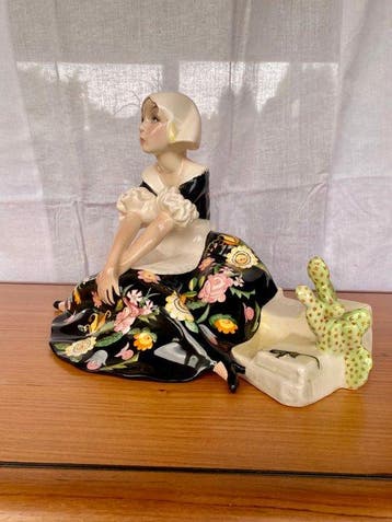 Sandro Vacchetti - Beeld, La Nostalgia - 23 cm - Majolica -