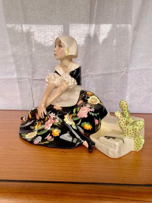 Sandro Vacchetti - Beeld, La Nostalgia - 23 cm - Majolica -, Antiek en Kunst, Antiek | Glaswerk en Kristal