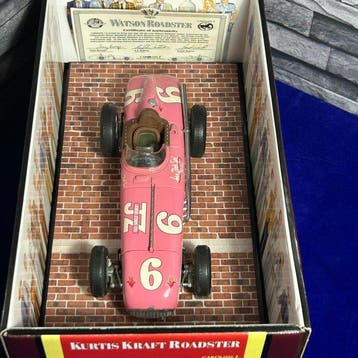 Carousel 1 1:18 - Voiture de course miniature - Carousel 1