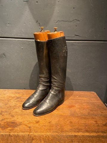 Original vintage English riding boots - London with wooden, Antiek en Kunst