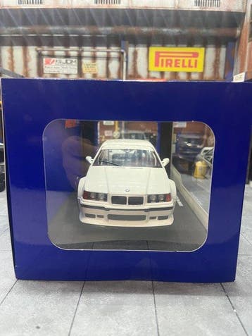 Werk83 1:18 - Modelauto - BMW M3 (E36) GTR Plain Body, Nieuw