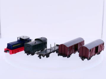Schaal H0 Trix 2258 + 3410 + 3411 + 3454 + rongenwagen #2479, Hobby & Loisirs créatifs, Trains miniatures | HO, Ophalen of Verzenden