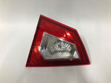 Suzuki Vitara III 15-18 achterlicht links binnen Europa, Verzenden, Gebruikt