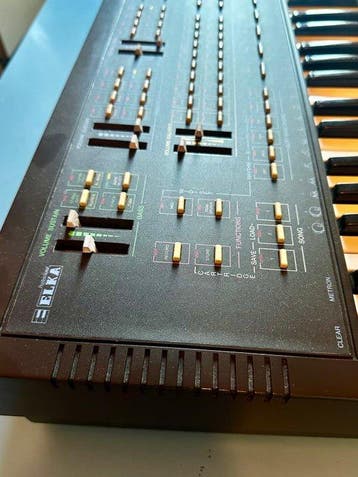ELKA - OMB 5 - - Keyboard-synthesizer - Italië - 1985, Musique & Instruments