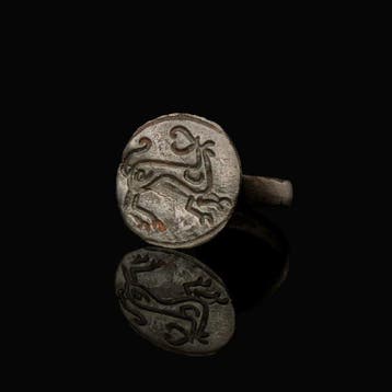 Vroeg-middeleeuws Zilver Anglo-Saksische Ring met Beest