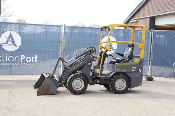 Veiling: Kniklader Eurotrac 800/W10 Diesel 16kW 2020, Zakelijke goederen, Machines en Bouw | Kranen en Graafmachines, Ophalen