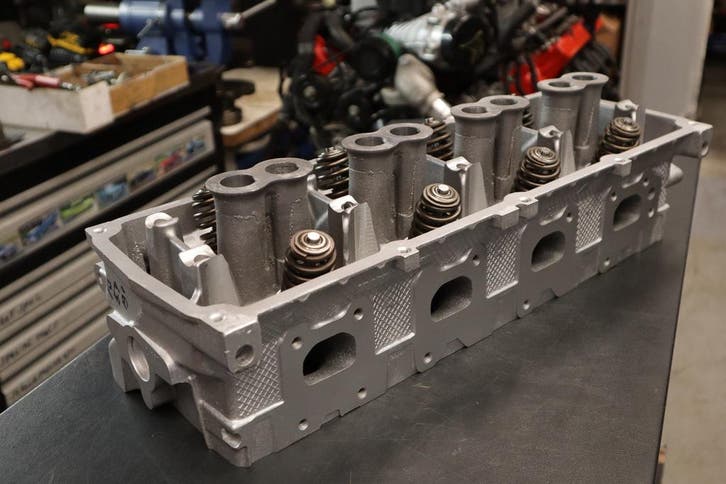 RM. LPG/CNG 5.7 HEMI Cylinder Head, Right - RAM 19+ DT, Autos : Pièces & Accessoires, Moteurs & Accessoires, Enlèvement ou Envoi