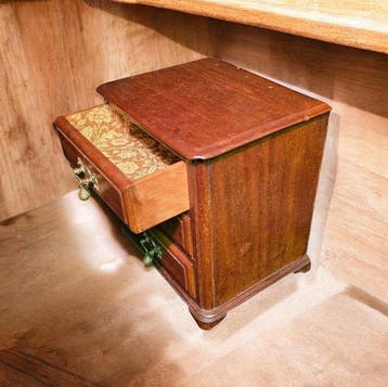 Armoire - Bois - Miniature commode à tiroirs