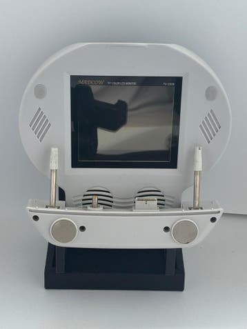 PS one LCD Scherm MAD COW TV. 2006– PlayStation 1, Games en Spelcomputers, Verzenden, Gebruikt