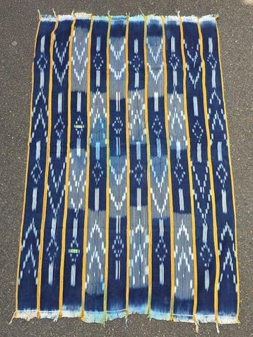Traditionele Indigo-blauw katoenstof, geïndigo geverfd. -