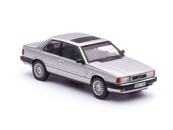 Triple 9 Collection 1:43 - Model coupé - Volvo 780 Bertone