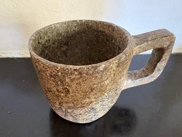 scandinavische herkomst - Beker - Brutalist - Serpentijn -