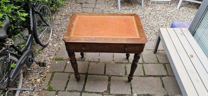 Bureau plat - Noyer - Petit bureau-écritoire - Hauteur : 70, Antiquités & Art, Antiquités | Autres Antiquités