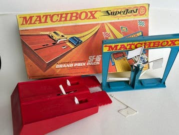 Matchbox, Dinky 1:64 - Modelauto (4) - Dinky Convoy Army