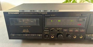 Pioneer - CT-W630R Dual Auto-Reverse Stereo Audiocassette