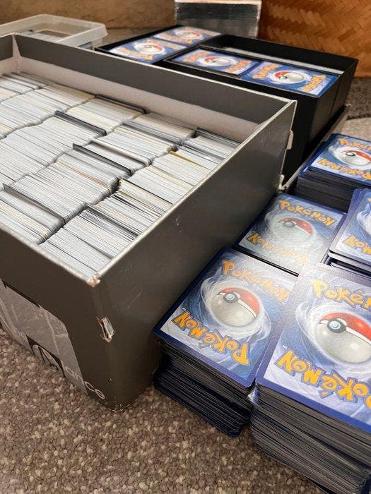 Pokémon - 2500 Bulk kaarten - Various sets, Hobby en Vrije tijd, Verzamelkaartspellen | Pokémon