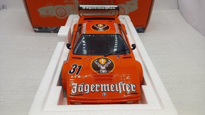 Minichamps 1:18 - Modelauto - BMW M1 Jagermeister DRT 1982 -, Hobby en Vrije tijd, Modelauto's | 1:5 tot 1:12