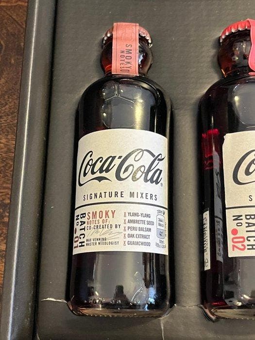 Coca Cola - Fles (8) - Coca-Cola Signature Mixers - Glas, Antiek en Kunst, Antiek | Speelgoed