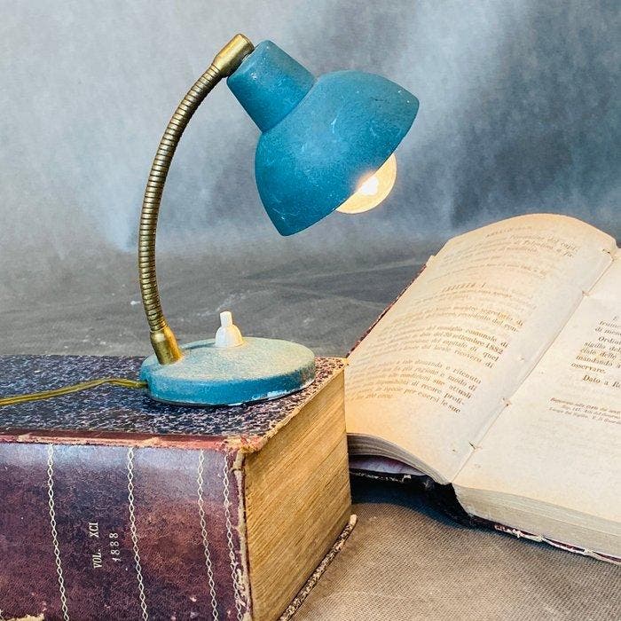 Tafellamp - Aluminium, Messing, Italiaans ontwerp uit het, Antiek en Kunst, Curiosa en Brocante