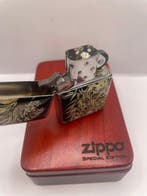 Zippo - TIGRE PERLÉ NACRÉ dans son Coffret en bois - Zonder