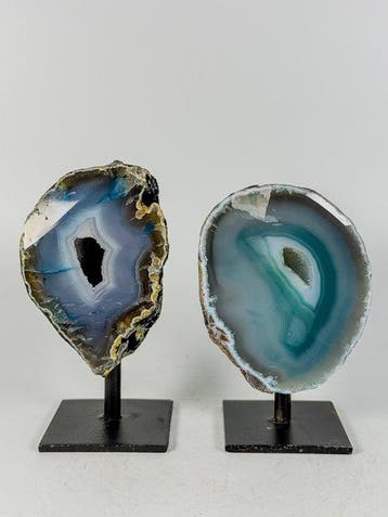 NO RESERVE PRICE - Rare colored agate - rock crystal geodes