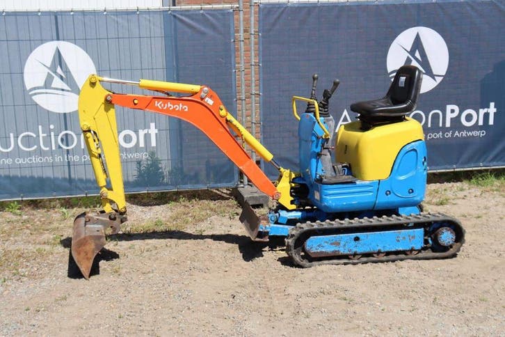Veiling: Minigraver Kubota U10-3 Diesel 2004, Articles professionnels, Machines & Construction | Grues & Excavatrices, Enlèvement