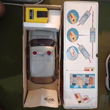 Rico - Speelgoedauto Mercedes Radio Control Monocanal -