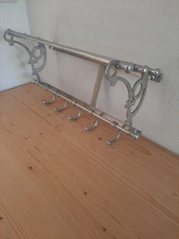 Porte-manteau - Métal, aluminium, chromé et acier -