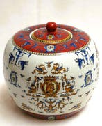 Vase avec couvercle - Porcelaine