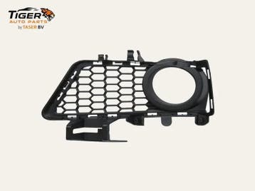 BMW F30 F31 M-Tech voorbumper rooster links mistlamp