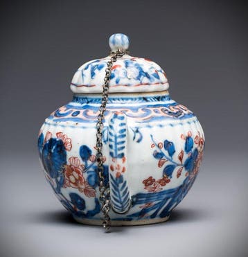 GEEN RESERVE - ANTIEKE CHINESE VERGULD IMARI RIBBELTHEEPOT