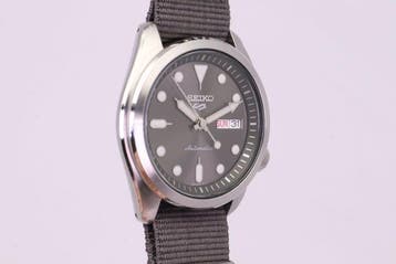 Seiko - SKX - Zonder minimumprijs - SRPE61K1 | 4R36-08L0 |