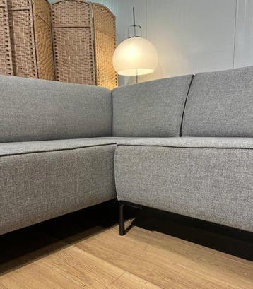 Design on Stock - Roderick Vos - Settle (zitbank met hoge