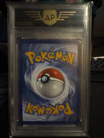 Pokémon - 1 Graded card - Charizard #4/102 Holo - AP Grading, Hobby en Vrije tijd, Nieuw
