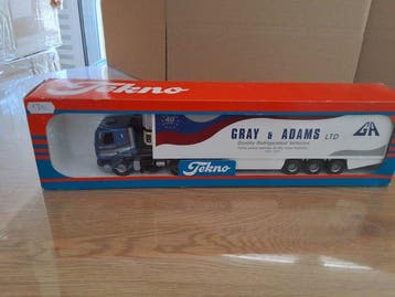 Tekno 1:50 - Model vrachtwagen - Gray & Adams trekker DAF 85, Nieuw
