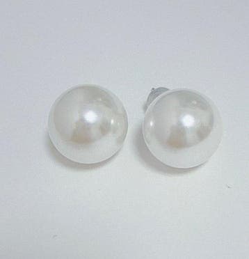 Sans prix de réserve - Boucles doreilles cloutées - 18