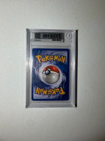Pokémon - 1 Graded card - Dracaufeu 4/130 Foil - Beckett 5.5