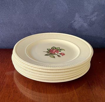 wedgwood - Service de table (6) - Rose mousse - Poterie - 6