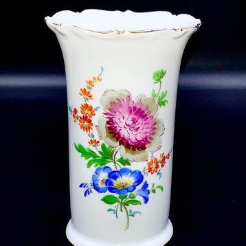 Meissen - First Choice - Footed Vase - Bouquet of Wild