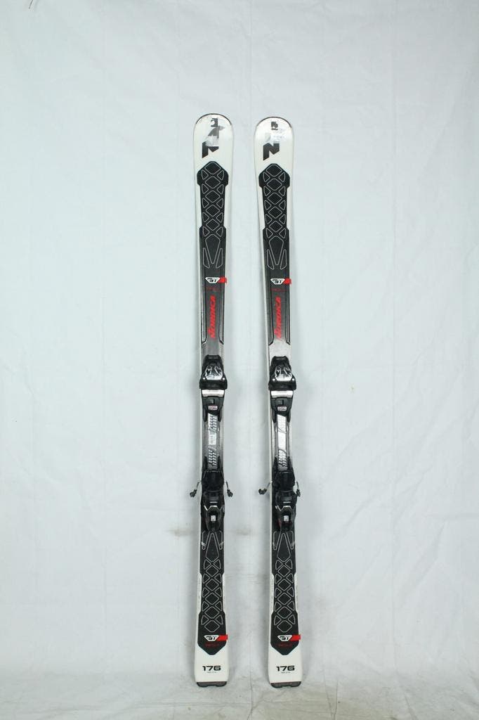 Refurbished - Ski - Nordica 74caR - 176, Sport en Fitness, Skiën en Langlaufen, Ski, 160 tot 180 cm, Gebruikt, Nordica, Ski's