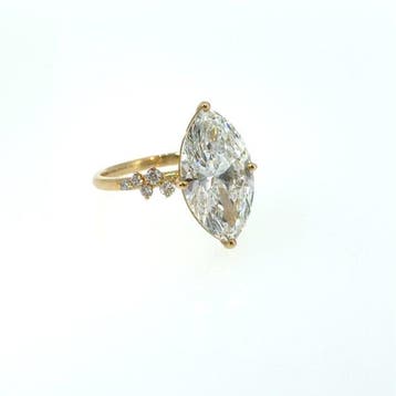 Ring - 14 karaat Geel goud - 5.26ct. tw. Diamant (Lab-grown), Handtassen en Accessoires, Nieuw