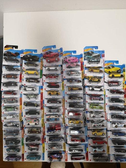 Mattel 1:64 - Modelauto (72) - Hot Wheels Mega Lot – 72, Hobby en Vrije tijd, Modelauto's | 1:5 tot 1:12
