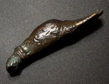 Celtique Bronze Poignée zoomorphe en forme de tête de canard