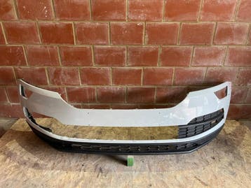 Pare-chocs av. Skoda Karoq 57A 2017 - 2021 57A807221, Ophalen, Pare-chocs, Volkswagen, Utilisé