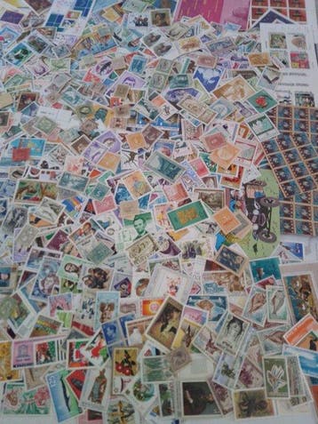 Monde - Énorme lot plusieurs milliers de timbres neuf toutes, Timbres & Monnaies
