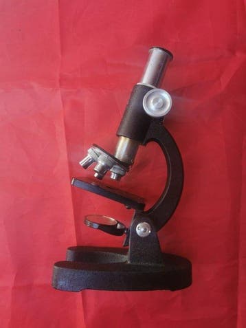 Monocular compound microscope - 1960-1970
