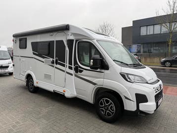 Sunlight V66 Adventure Edition - Automaat - 2025 - Fiat, Hordeur, Half-integraal